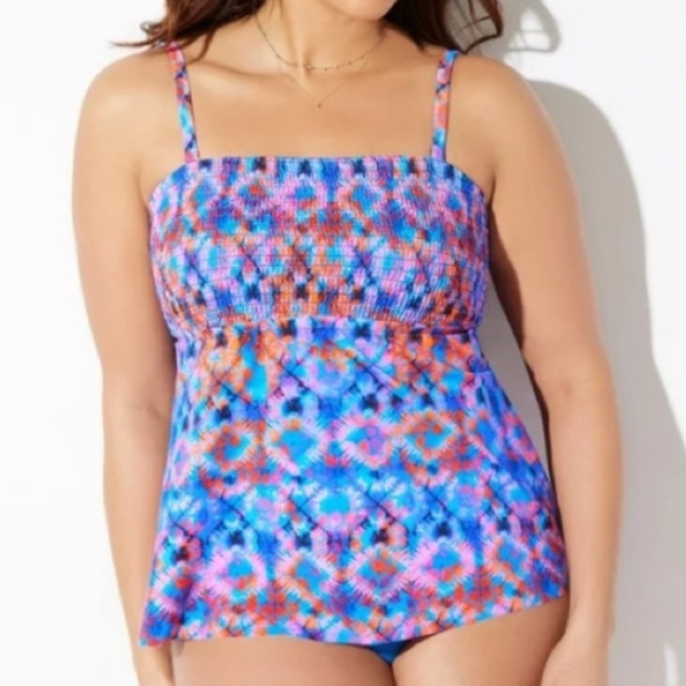 Nwt Smocked bandeau Bodice
Tankini Swim Top Swimsuits For All Size 8 Groovy